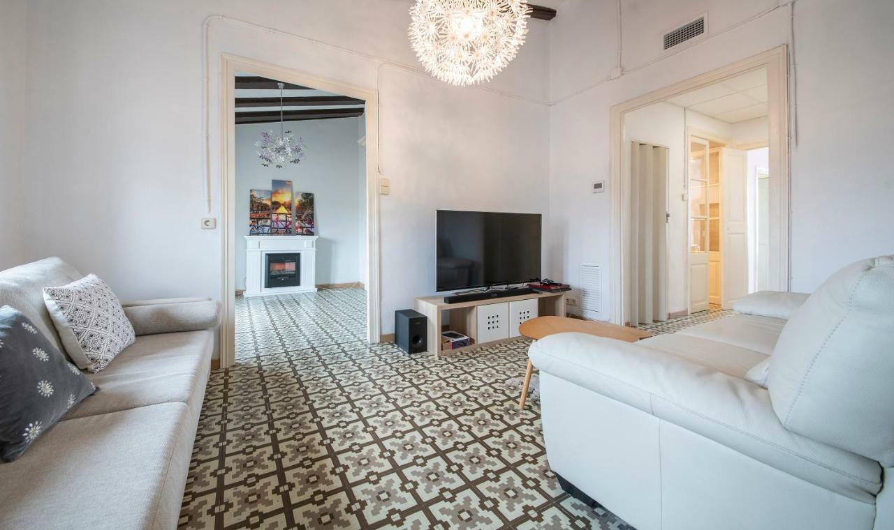 Tarracohomes, Attic La Nau